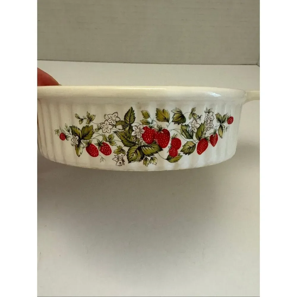 Vintage Strawberries & Floral White Round Stoneware Baking Dish with Handle